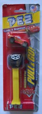 Disney Pixar PEZ Magnetic LIGHTNING MCQUEEN Pull & Go Detach Car Candy Dispenser