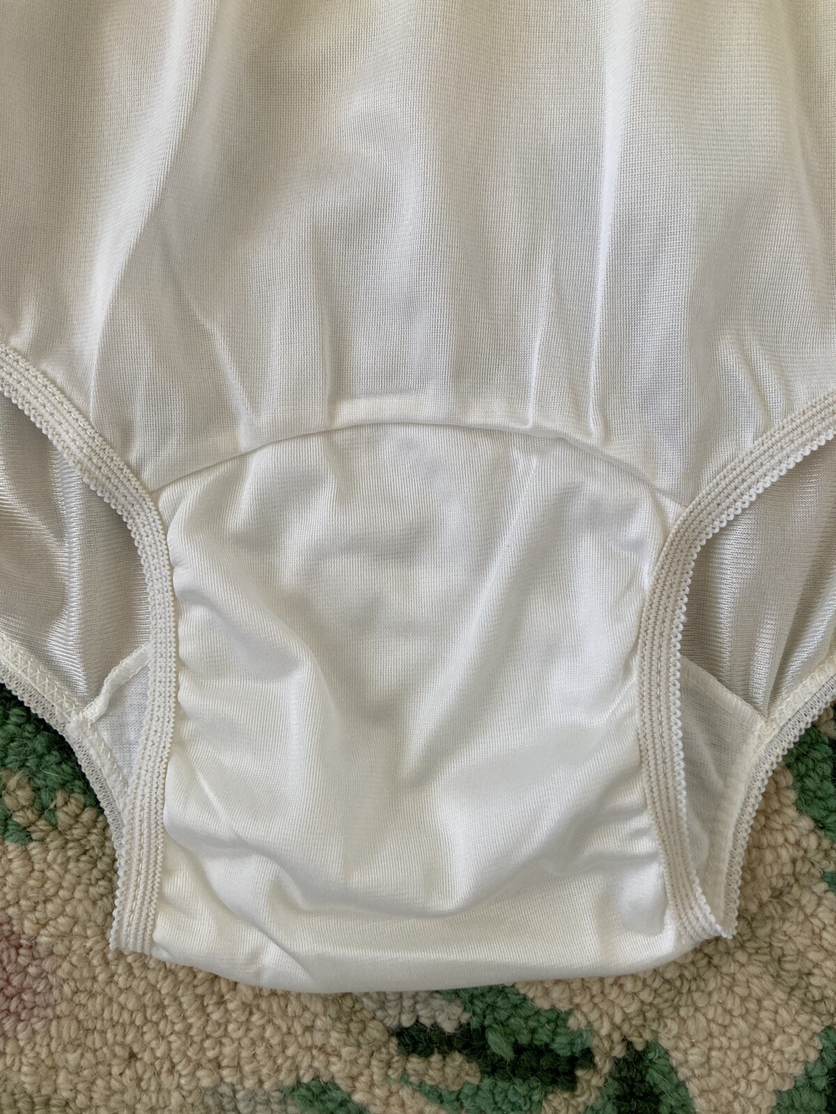 NWT! Vintage 70’s Toby Gale 100 Nylon Wide Dbl Gusset Satin Panties