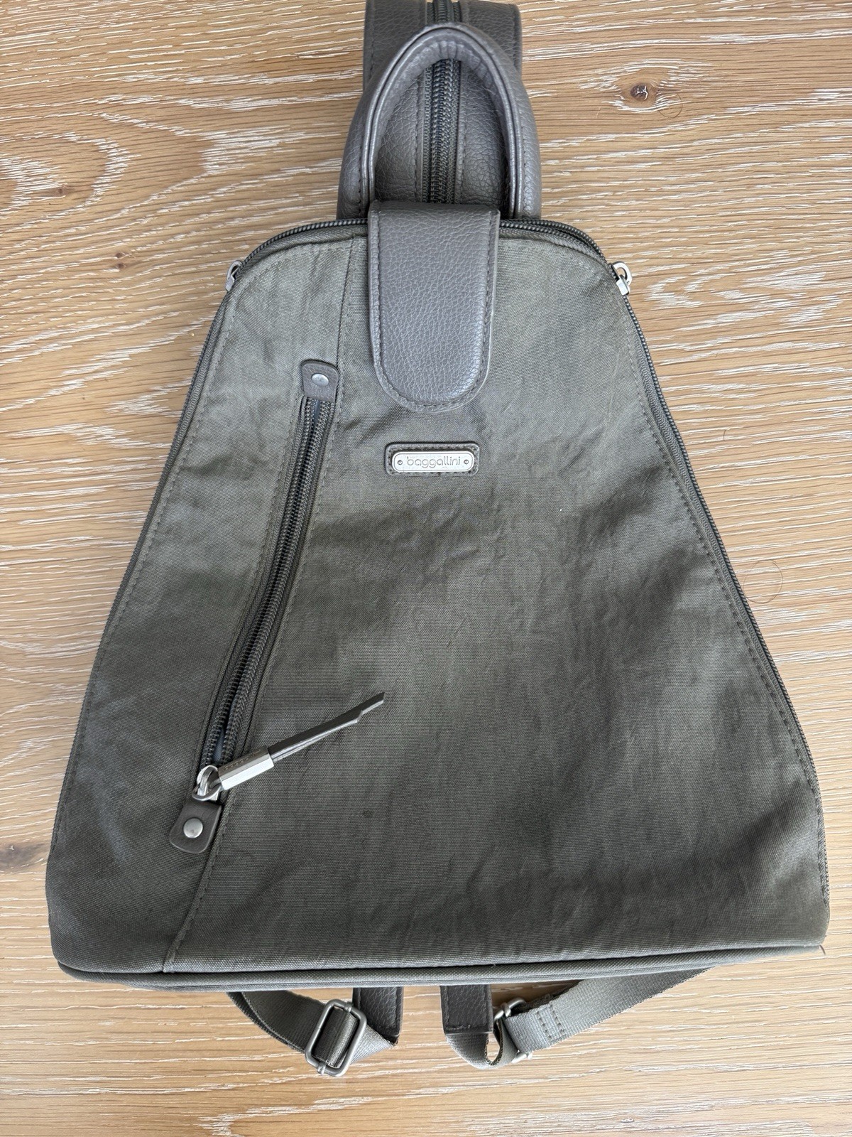 baggallini Gray Triangle Backpack Shoulder Strap … - image 1