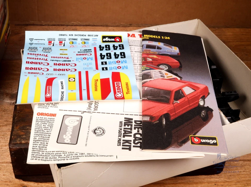 Bburago Metal Kit Cod. 5199 Porsche 924 Turbo Racing Box OVP 1/24 vintage rare - Bild 3 von 4