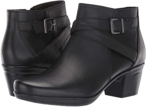 CLARKS Women's Emslie Cyndi Ankle Boot 