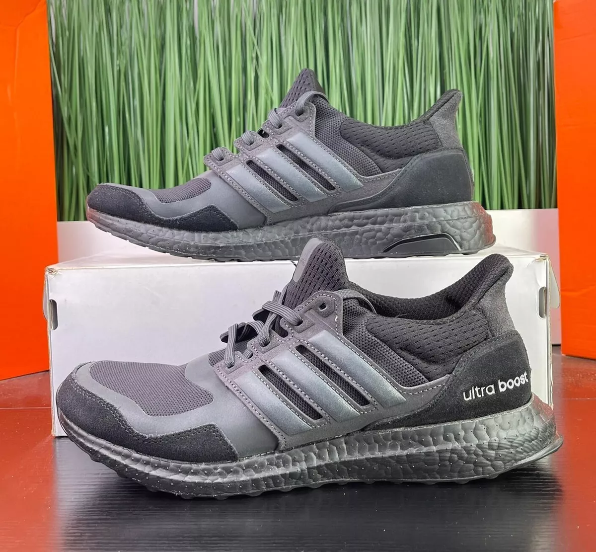 Ultraboost s&l hotsell shoes grey
