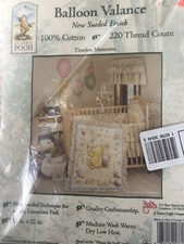 Classic Pooh Timeless Memories Balloon Valance