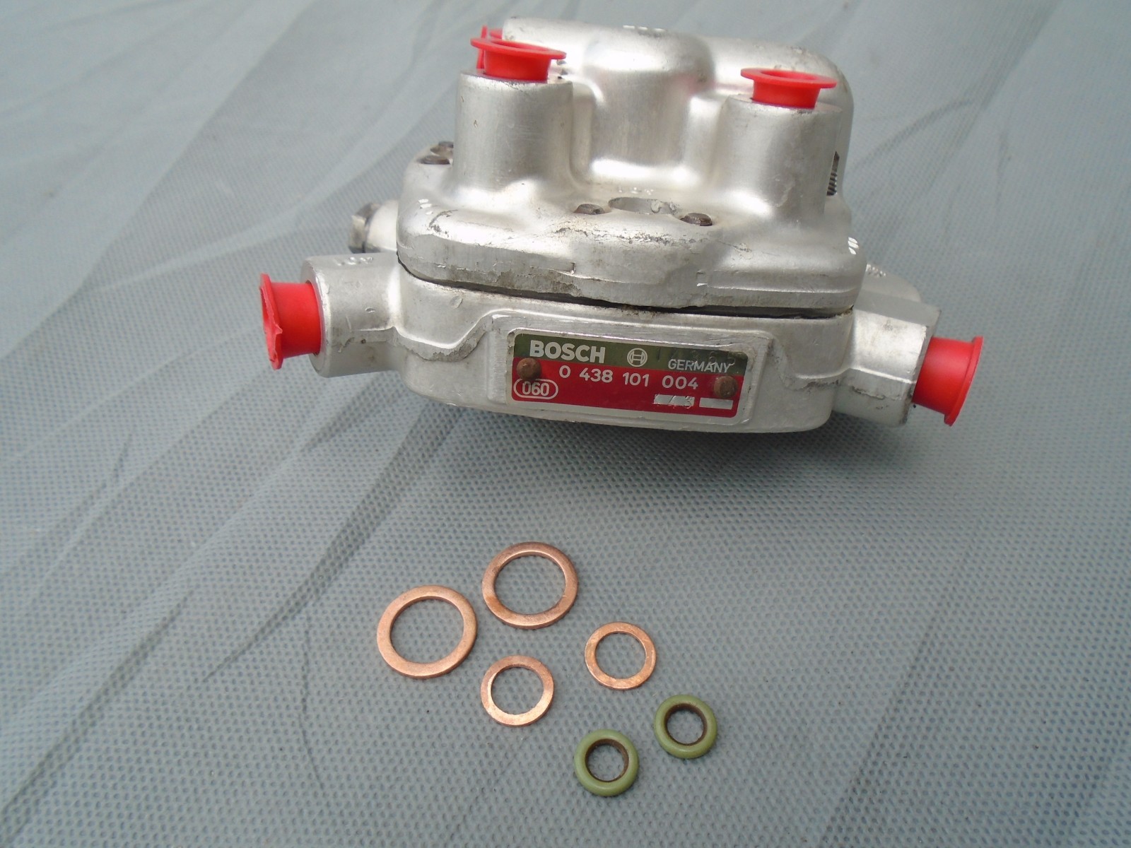 Mercedes 201 REBUILD Fuel Distributor 190E Bosch 0438101004 1984 86