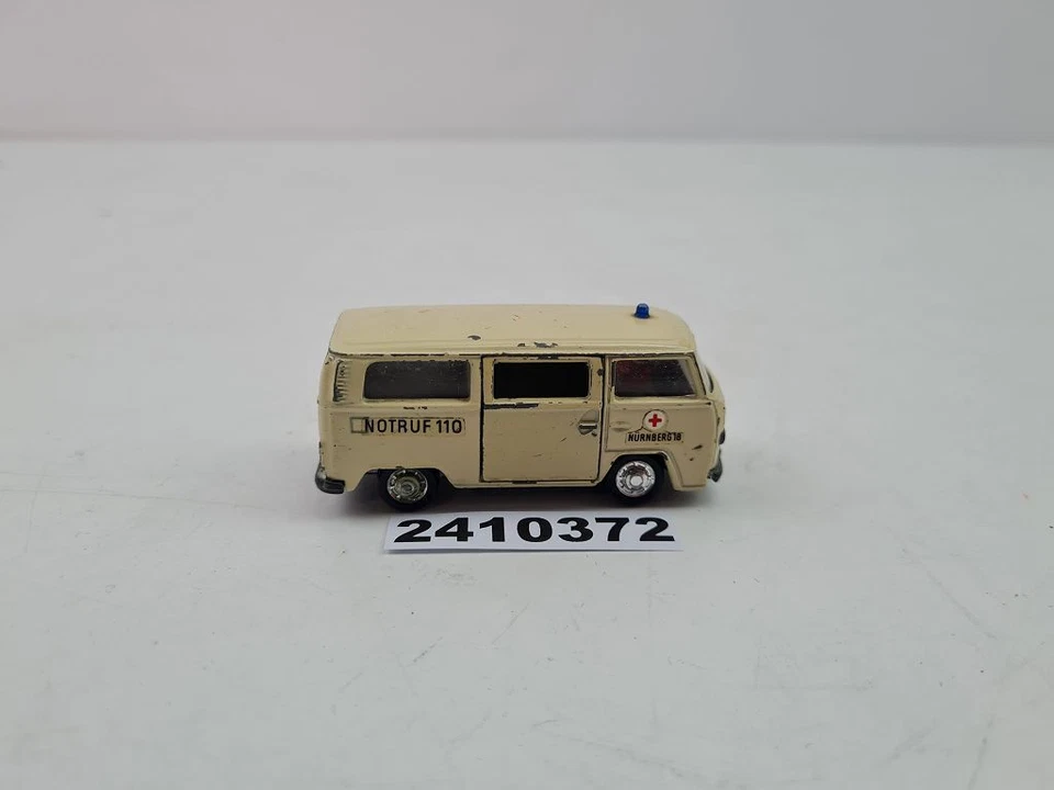 Modell Schuco 317910 VW Bus Bulli Nürnberg 18 Notruf Spielzeug #2410372 - Bild 3 von 4