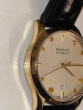 Gucci G-Timeless automatico 38 mm oro PVD argento guilloché ape quadrante stella YA126470
