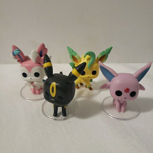 Funko Pop 2023 Pokemon Advent Calendar Eevee Evolutions set of 4 Umbreon Leafeon