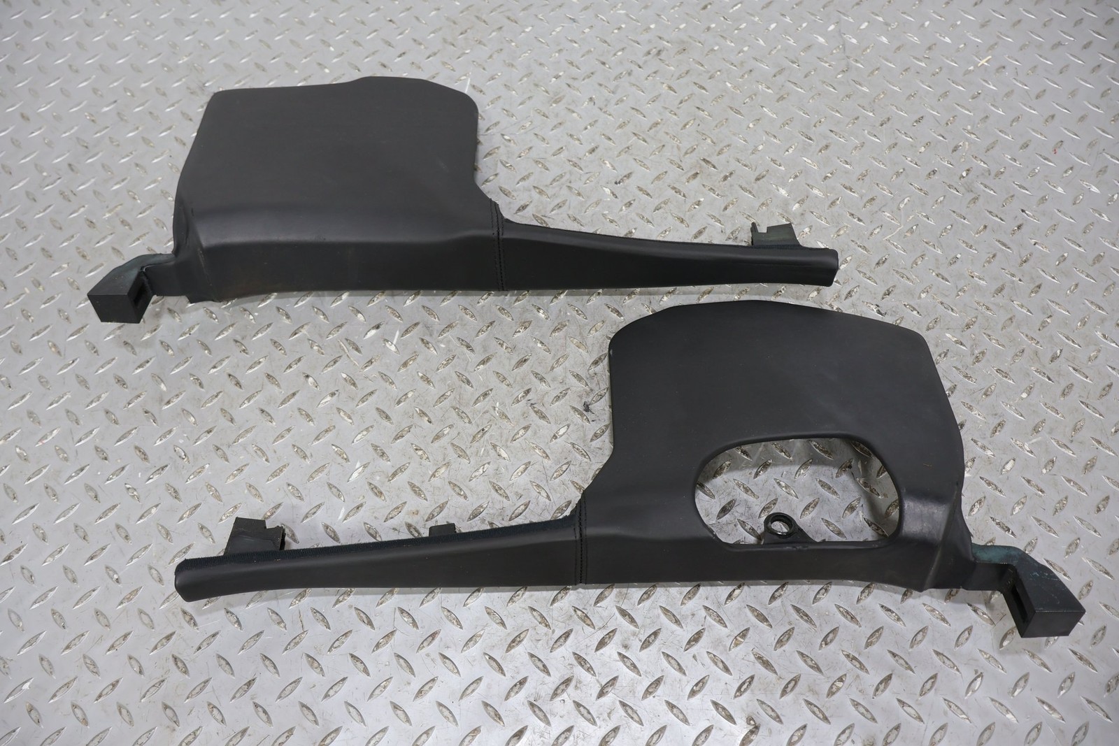 06-12 Bentley Flying Spur Pair LH & RH Leather Interior Kick Panels (Black)