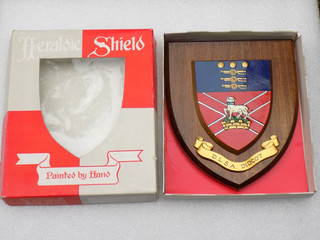 Vintage DIRECTORATE OF LAND SERVICE AMMUNITION DIDCOT Wooden Crest Plaque Shield