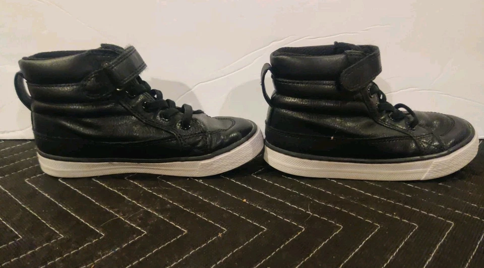 Zapatillas altas negras The Children's Place talla 10 para niños pequeños Foto 4 de 4