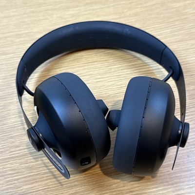 nura Nuraphone 100B Wireless Headphones With Charging Cord nura Nuraphone 100B Wireless Headphones With Charging Cord