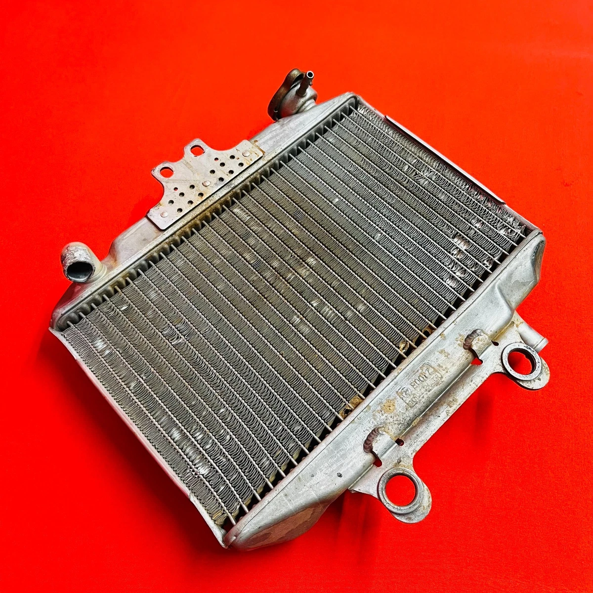 Honda CR 125 R Elseneur 1981 - Radiateur droit courbé A251E