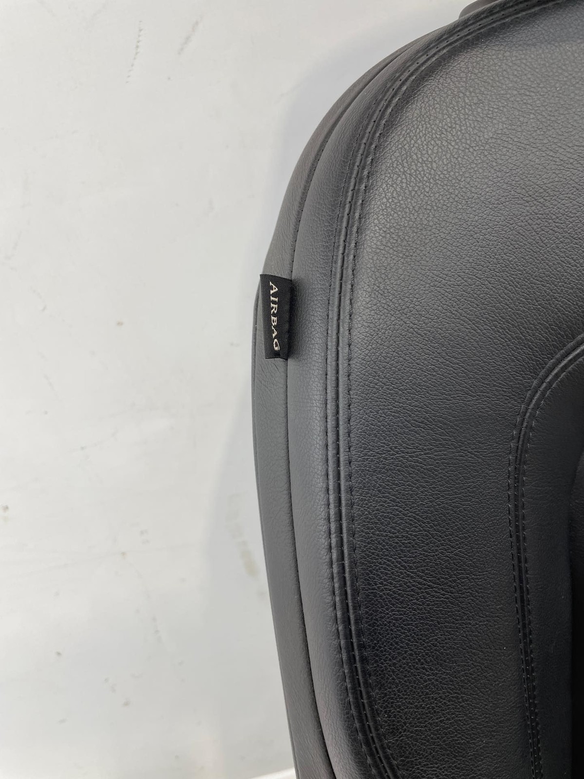 2014 Maserati Quattroporte S RH Passenger Front Seat Assembly Black Leather OEM