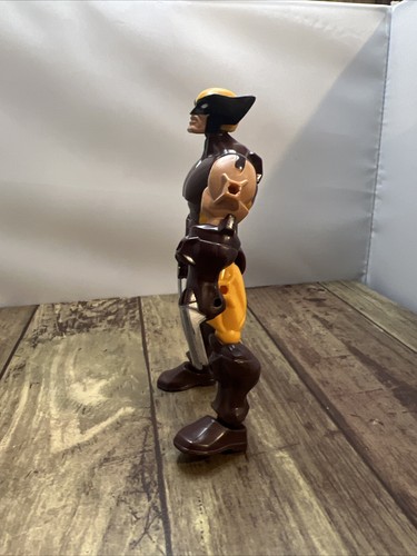 Marvel Comics HERO MASHERS 6" WOLVERINE X Men toy action figure RARE 2013 - Picture 3 of 9