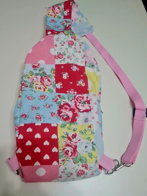 Handgefertigte Sling Bag aus Cath Kidston Patchworkstoff