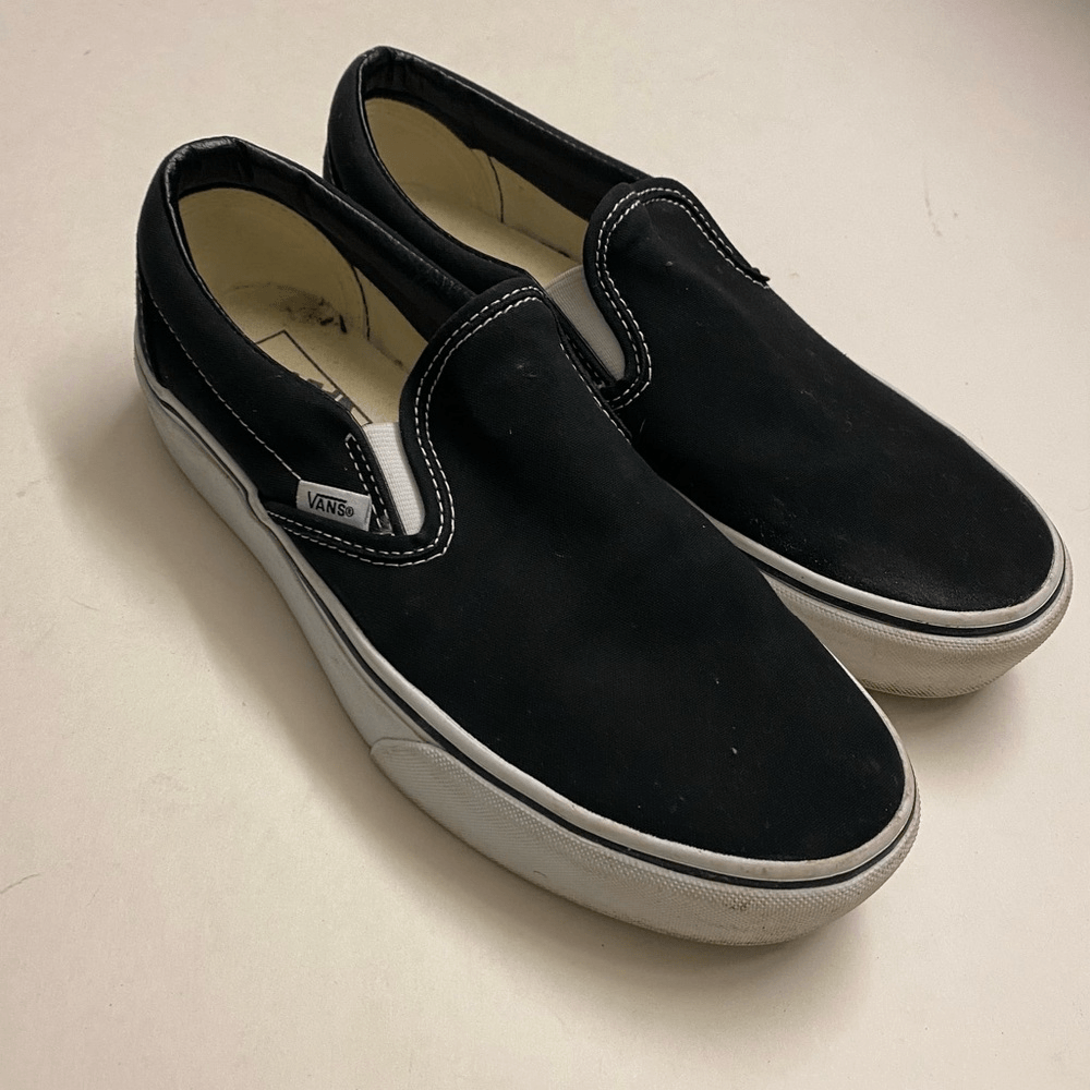 Vans Classic Black Canvas Slip On Sneakers Skater Grunge Style Mens 7.5 Womens 9-image