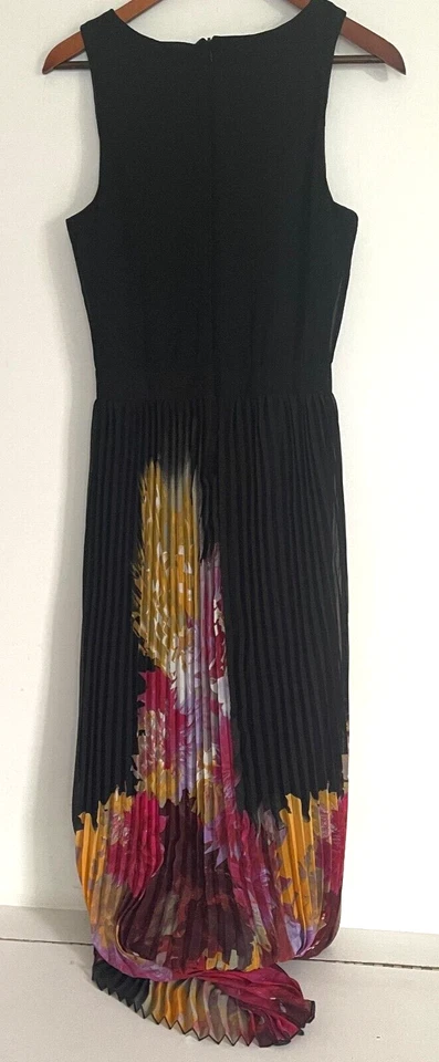 SABINE женщина черный цветочный без рукавов с подкладкой плиссированные макси платье размер маленький - Изображение 2 из 3