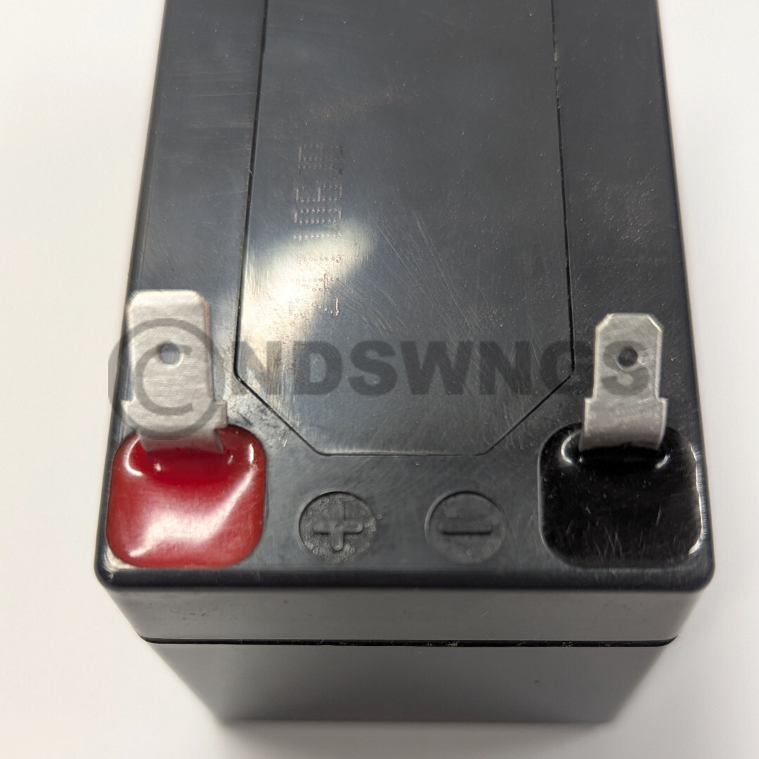 Genuine Mercedes Auxiliary Battery A220 19-21 N000000004039 A 220 Aux OEM BENZ