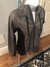 The North Face, Womans Small Gray And Black Zip Jacket, Hoody, 2 Front Pockets,