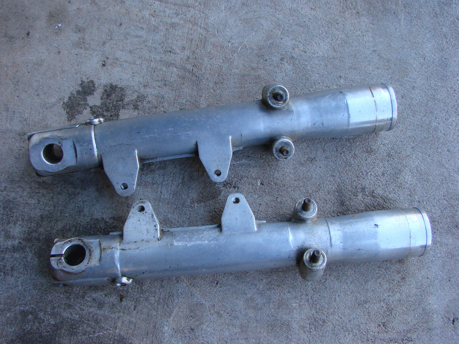 VINTAGE Marzocchi 35mm Forks LOWERS DUCATI 500 650 MORINI ITALIAN