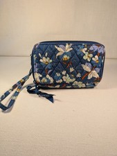 Vera Bradley Zip Around Wallet/ Wristlet  Phone Holder Blue Floral