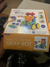 Lakeshore Remote Control Gear Bot Building Blocks Set