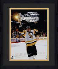 Framed Kris Letang Pittsburgh Penguins Signed 16