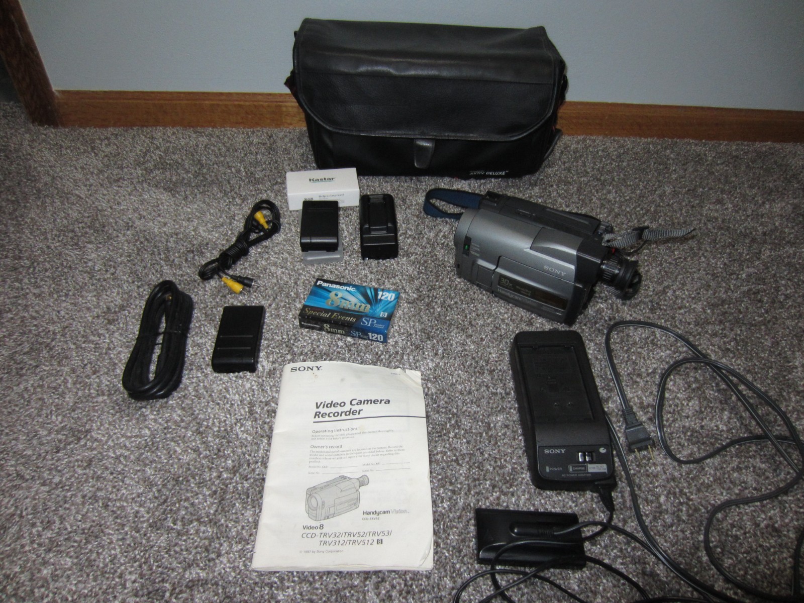 W/case + Accessories New Battery