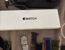 Apple Watch SE 2nd Gen 44mm Midnight GPS boxed Bundle