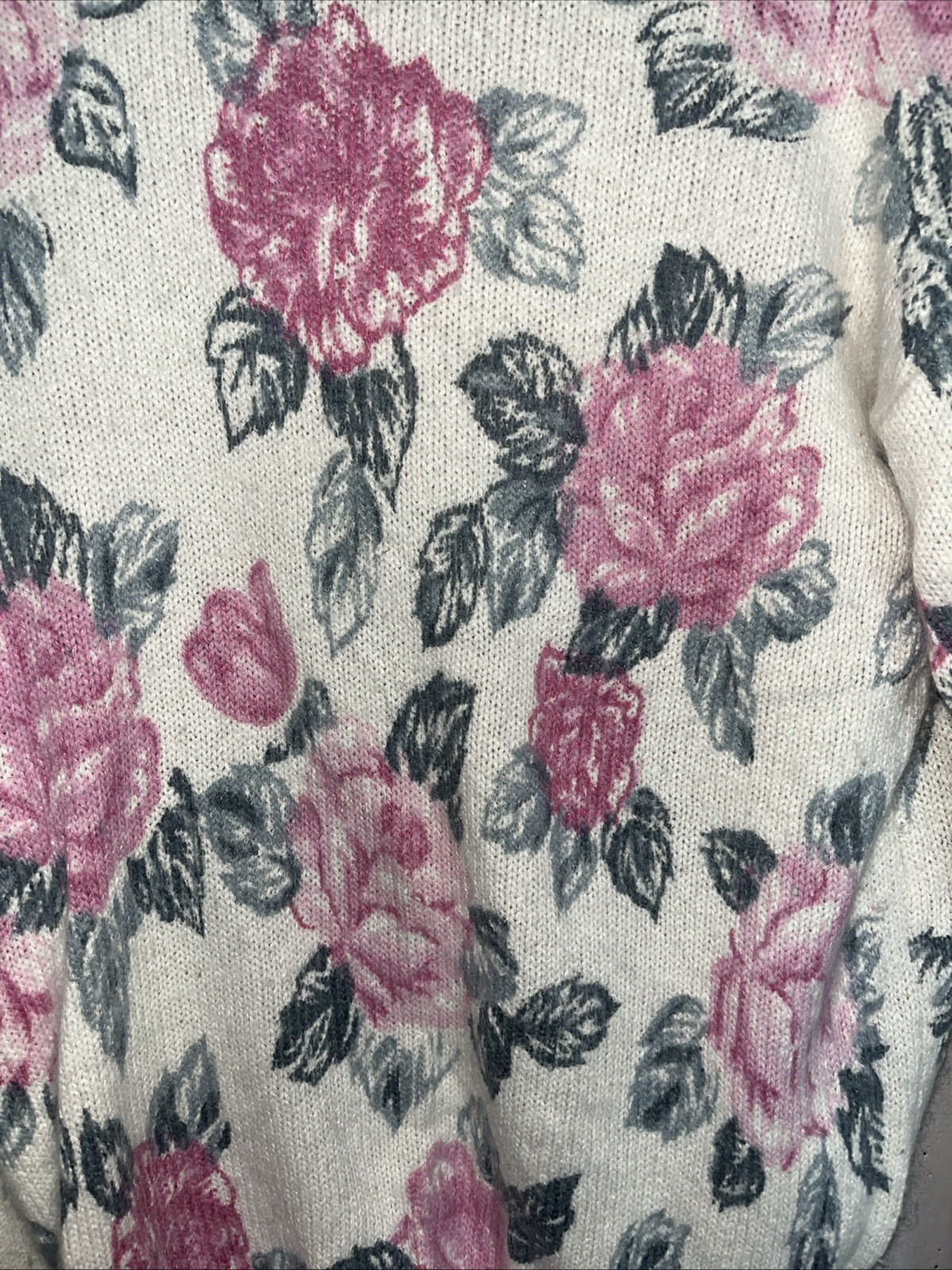 OHI Vtg Med Woman Angora/silk/ Wool Flower Sweater Med