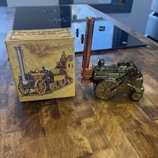 AVON GOLDEN ROCKET 022 DECANTER WILD COUNTRY AFTER SHAVE