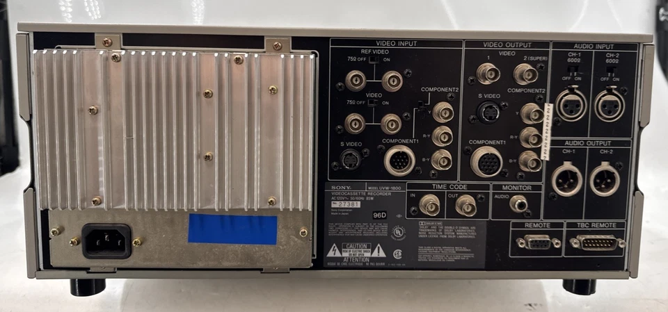 Sony UVW-1800 Betacam SP Videocassette Player Recorder - POWERS ON - EB-19310 - Bild 4 von 4