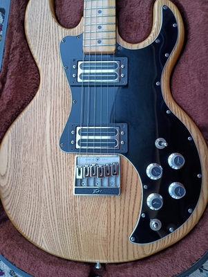 #ad Peavey T 60 Electric Guitar Northern Ash w Maple Fretboard Natural Finish $849.00