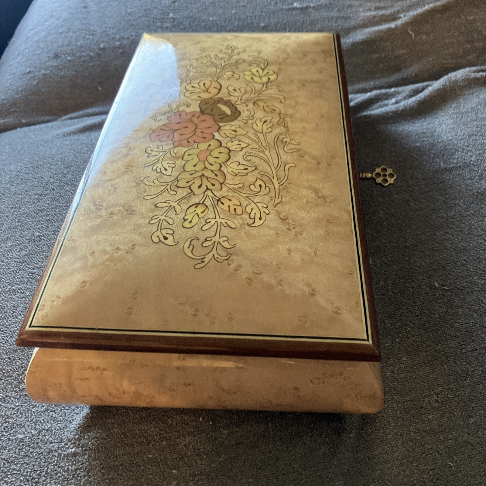 Vintage Rare Reuge Music Box Switzerland Made In Italy With Key Number