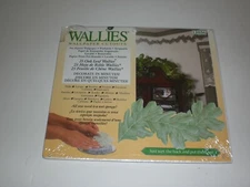 WALLIES WALLPAPER CUTOUTS  " OAK LEAF " PACK WITH 25 CUTOUTS