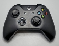 Genuine Microsoft Xbox One S 1708 Black Wireless Controller. USED