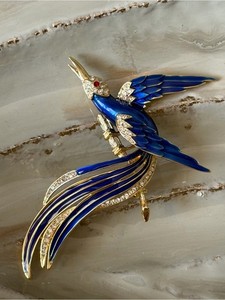 Authentic Met Metropolitan Of Arts Gold-Plated Enamel Rhinestones Tropical Bird Brooch