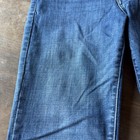 Levi Slimming Straight Womens Jeans Size 30/29 Blue Medium Wash Comfy Casual — photo 2