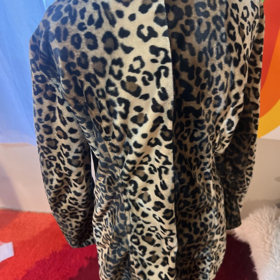 Vintage USA Frederick's Of Hollywood Leopard Print Jacket Velvet Coat Large - Image 4 of 4