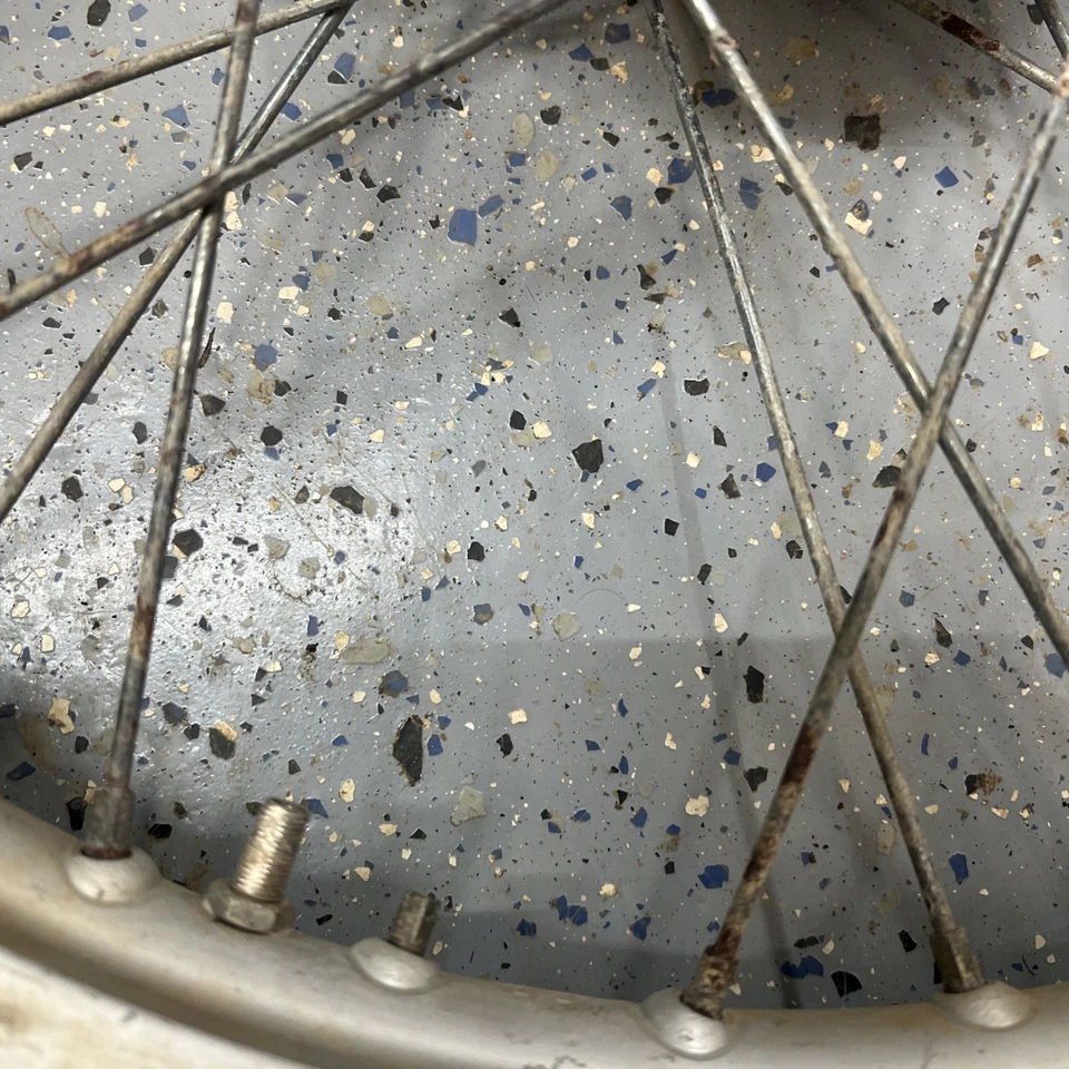 Kawasaki KS125 KS 125 1974 Enduro K272-1> llanta delantera buje tambor 21 pulgadas Foto 3 de 4