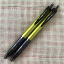 Mitsubishi Uni Ballpoint Pen Power Tank Pressure 0.7mm Yellow 2 pieces Out of