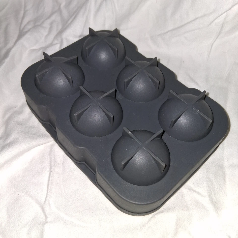 Large Round Ice Ball Maker Silicone Ice Cube Tray for Whiskey Cocktails Bourbon - Image 3 of 3