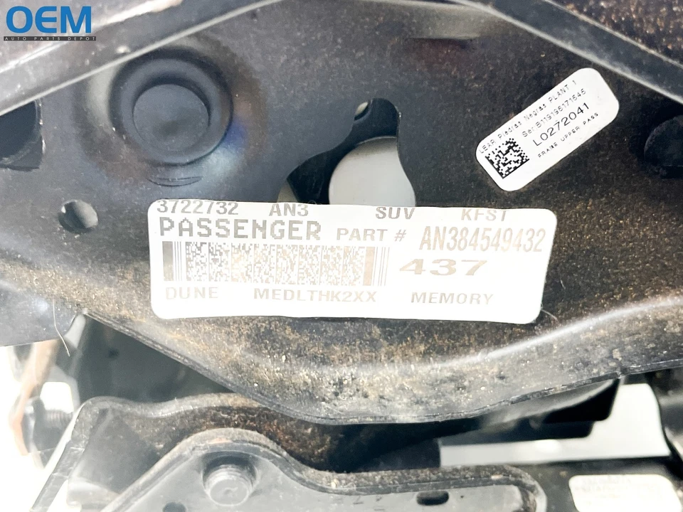 2015-2020 TAHOE SUBURBAN RIGHT PASSENGER SIDE FRONT SEAT TRACK AN3 W/ MEMORY OEM - Image 3 of 4