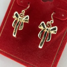 Christmas Present Bow Earrings Gold Tone Xmas Winter Holidays Fashion Chic