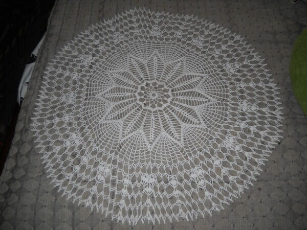 Beautiful NEW Hand Crocheted HI-226 Wholesale Star Doily sale Center