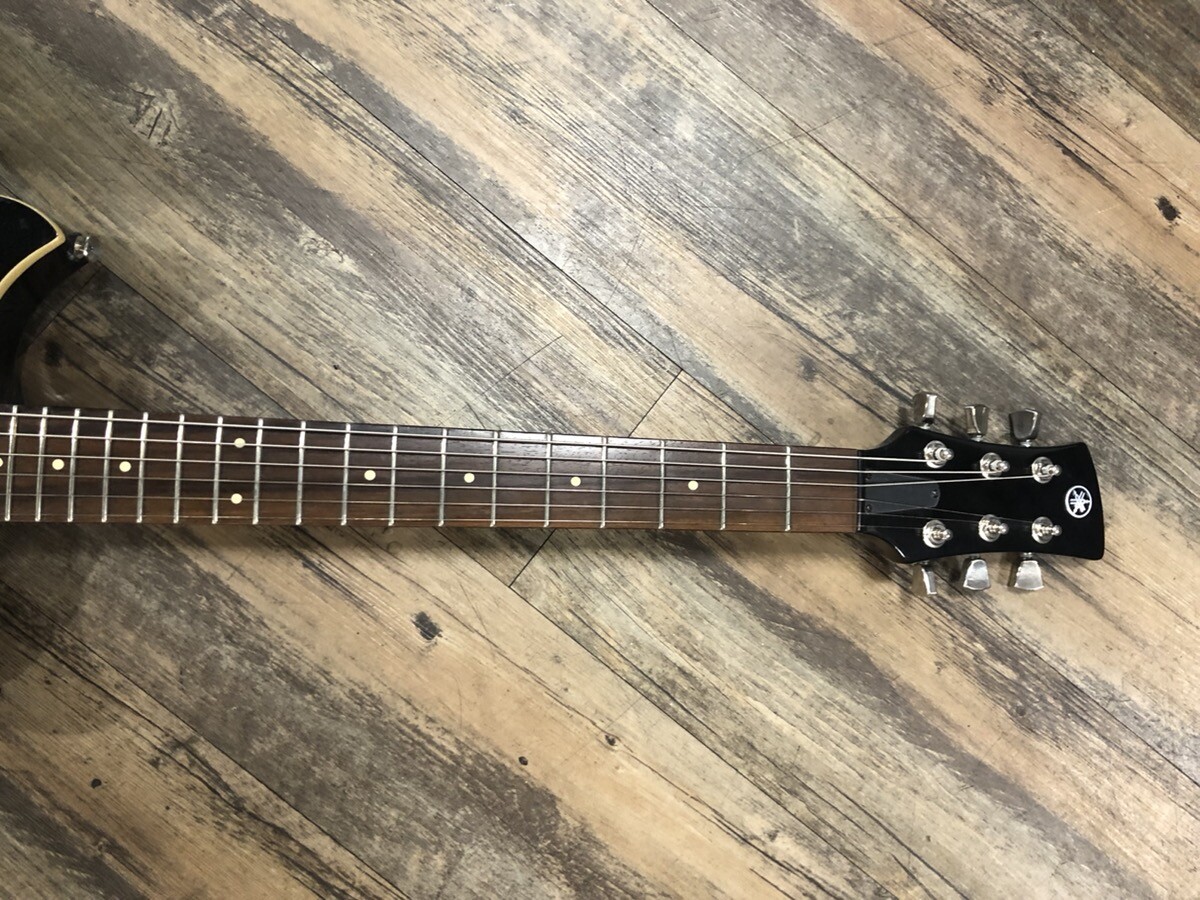 YAMAHA REVSTAR RS420 Black Steel Maple + Mahogany Body YAMAHA REVSTAR RS420 Black Steel Maple + Mahogany Body