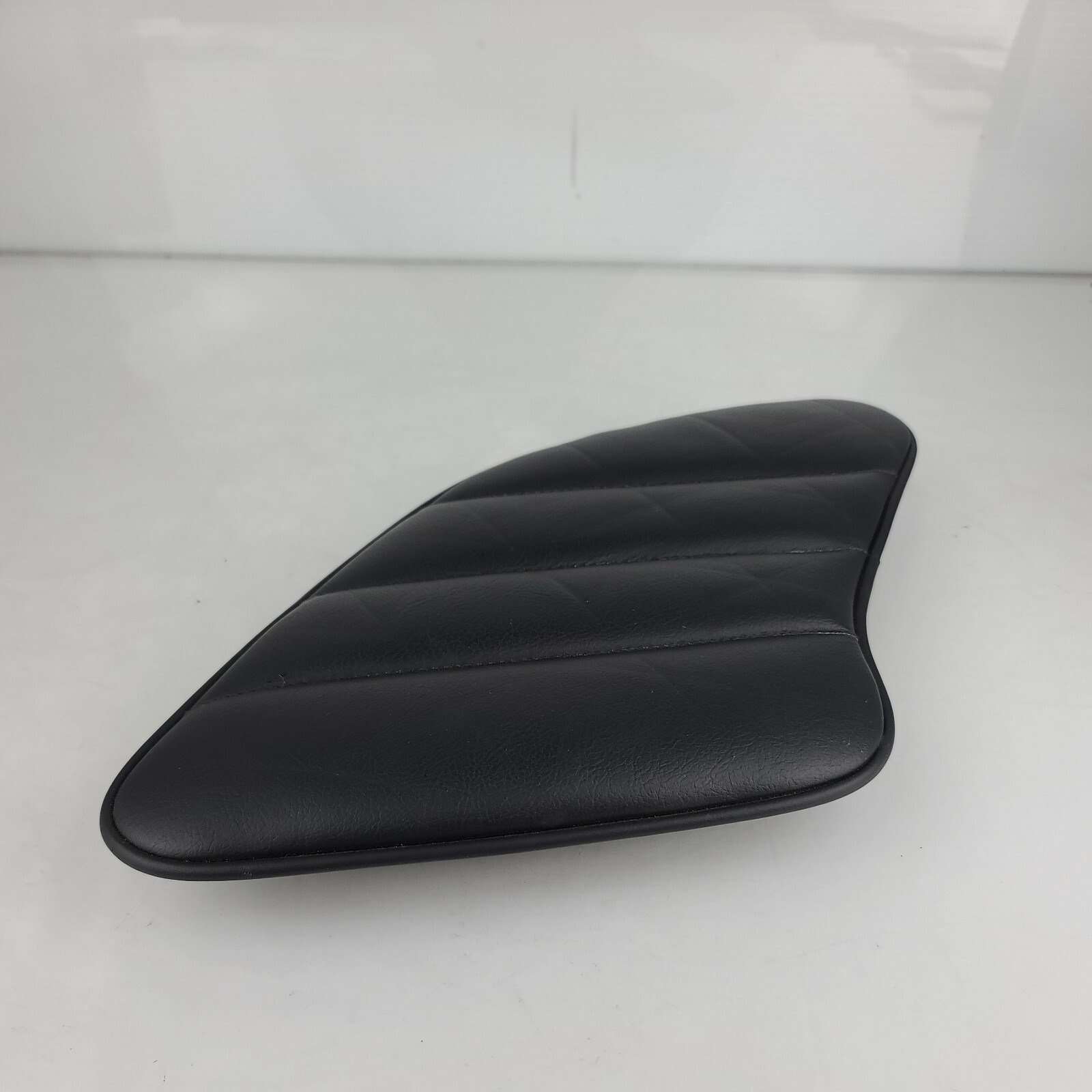 1999 Fits Bentley Arnage Trim Interior C-pillar Right Insert Cover Pad Black Oem