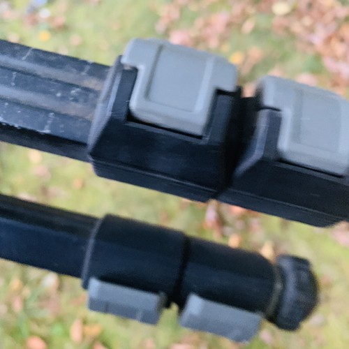 SILK Universal U-212 Deluxe Adjustable Tripod Quick Release - Picture 6 of 7