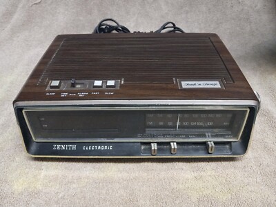 Vintage - Zenith Touch N Snooze Alarm Clock Model # R451W