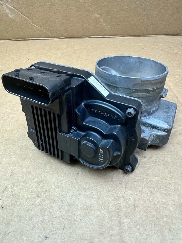 Buick Lacrosse Lucerna 2004-2008 Grand Prix GTP 2005-2009 3,8 L carrocería del acelerador OEM Foto 4 de 4